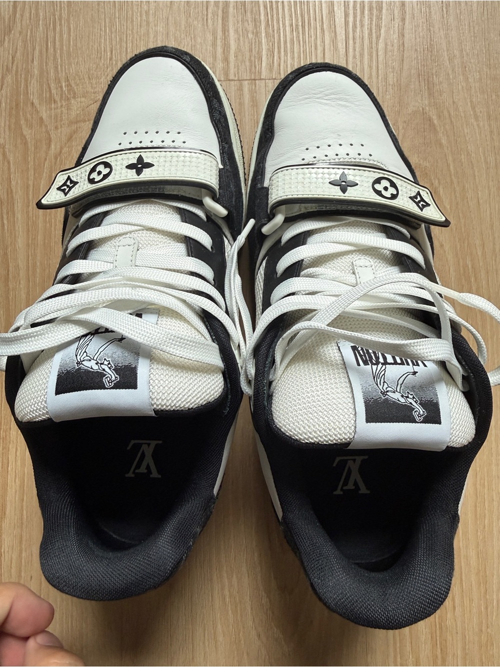 Louis Vuitton trainer Black and White Monogram Sneakers